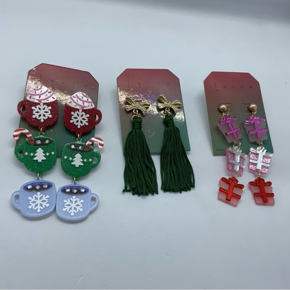 Leith Festive Holiday Earring Set